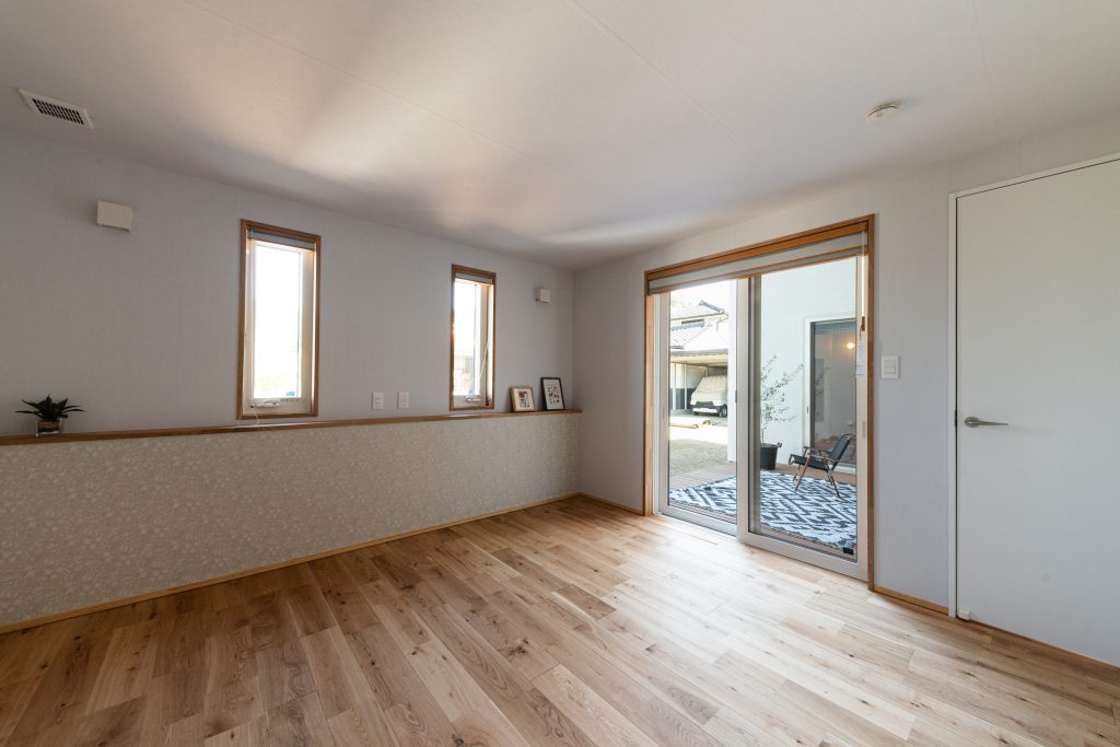 和紙クロスが呼吸するように、空気も心も整う寝室