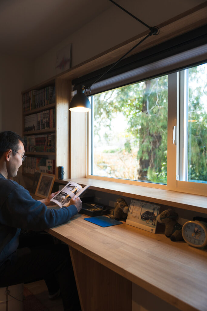 ナチュラルな素材感とすっきりとしたデザインんの洗面